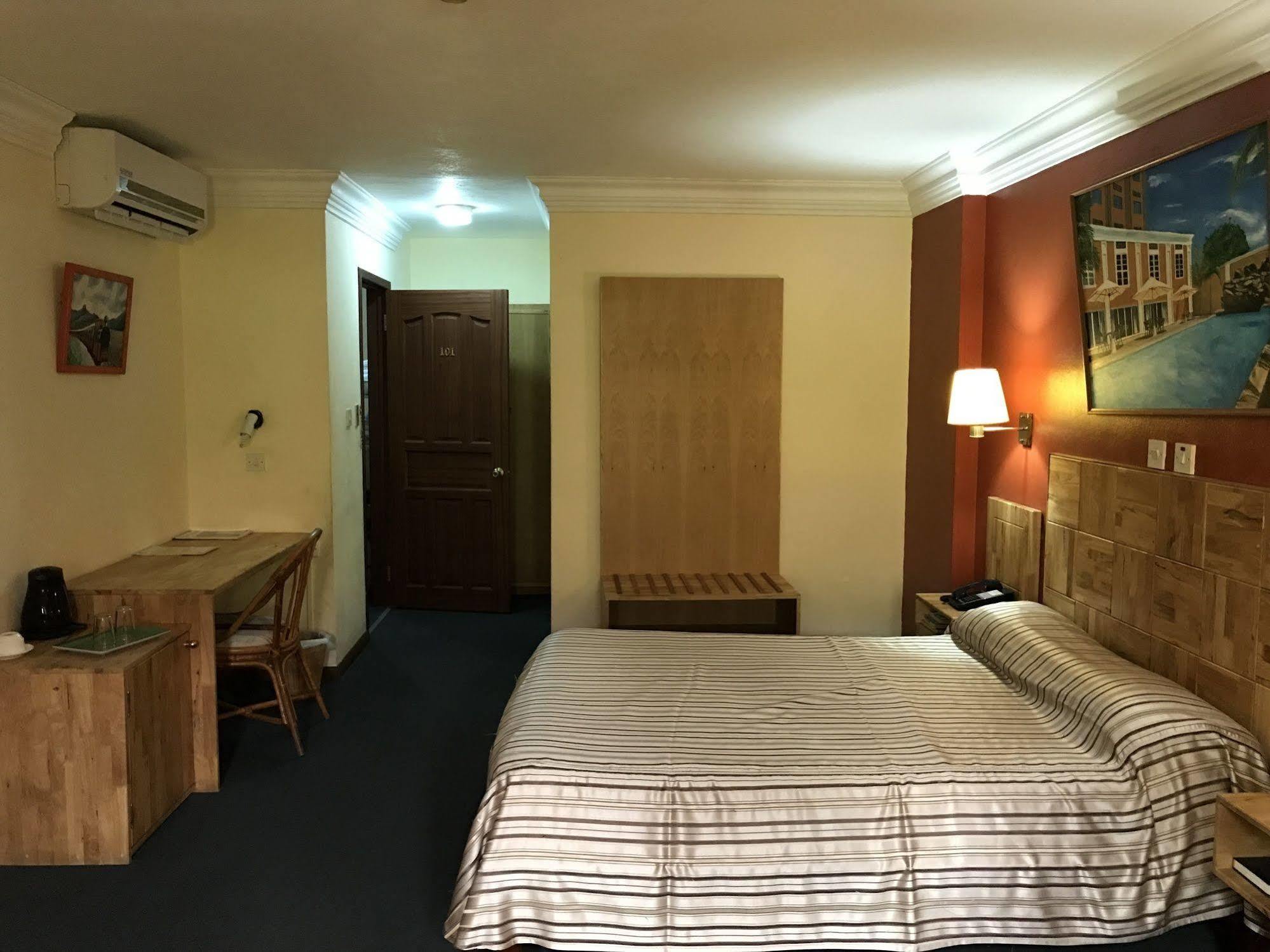 Le Saint Georges Hotel Port Louis Exterior foto